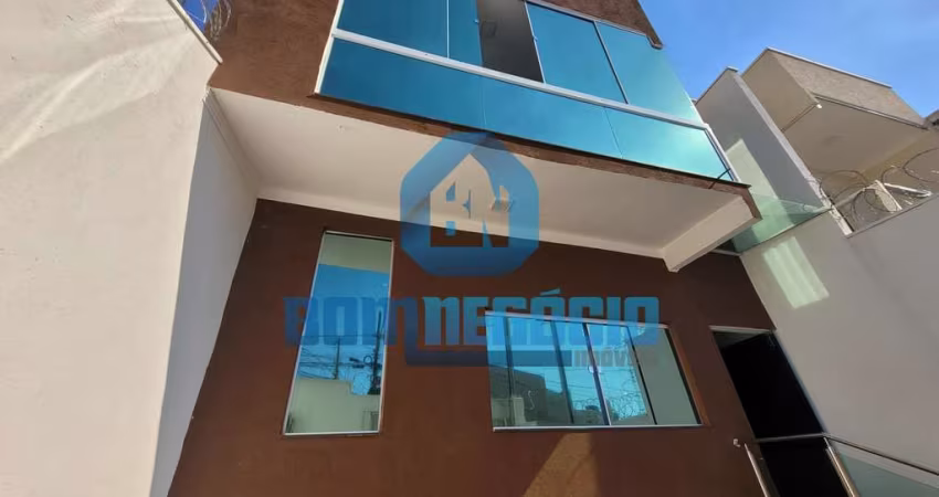 Casa de 3 dormitórios MOBILIADA à venda, CASTANHEIRAS, GOVERNADOR VALADARES - MG