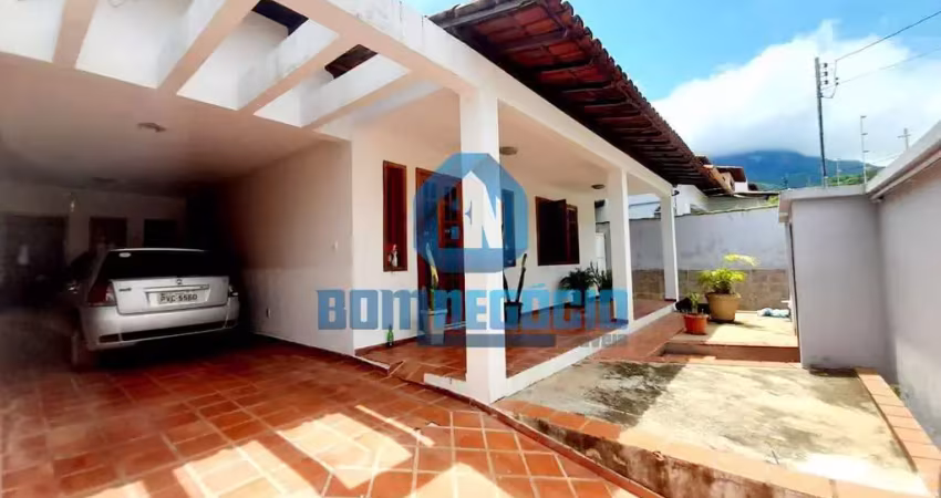 Casa com 3 quartos à venda no Elvamar, Governador Valadares 