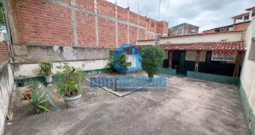 Casa com 6 dormitórios à venda,em lote de 366.00 m , governador valadares - mg