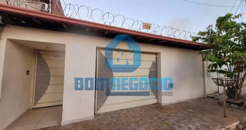 Casa plana e em lote inteiro à venda, NO BAIRRO CIDADE JARDIM, GOVERNADOR VALADARES - MG