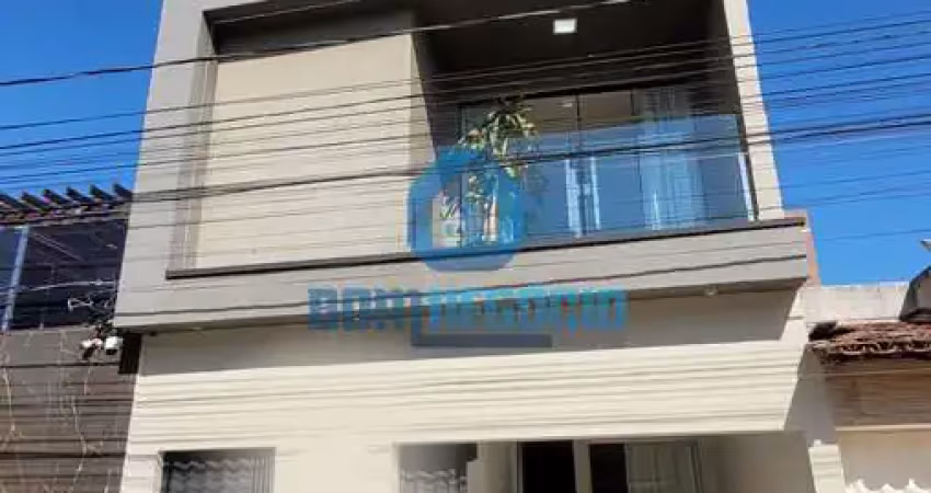 Casa com 3 dormitórios à venda, CASTANHEIRAS, GOVERNADOR VALADARES - MG