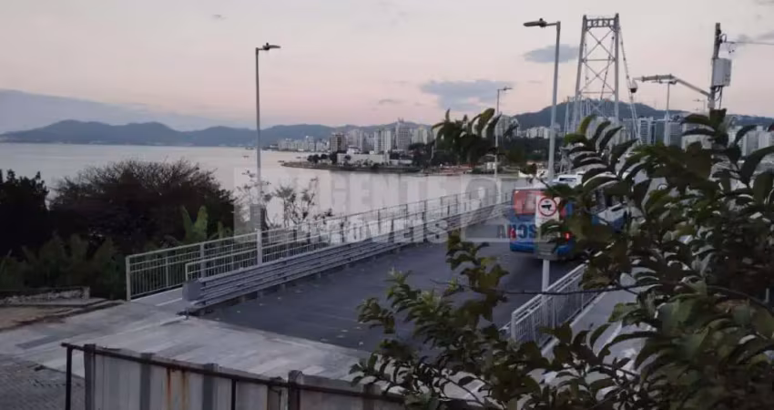 Terreno comercial em lugar previlegiado ponte hercilio luz em florianópolis