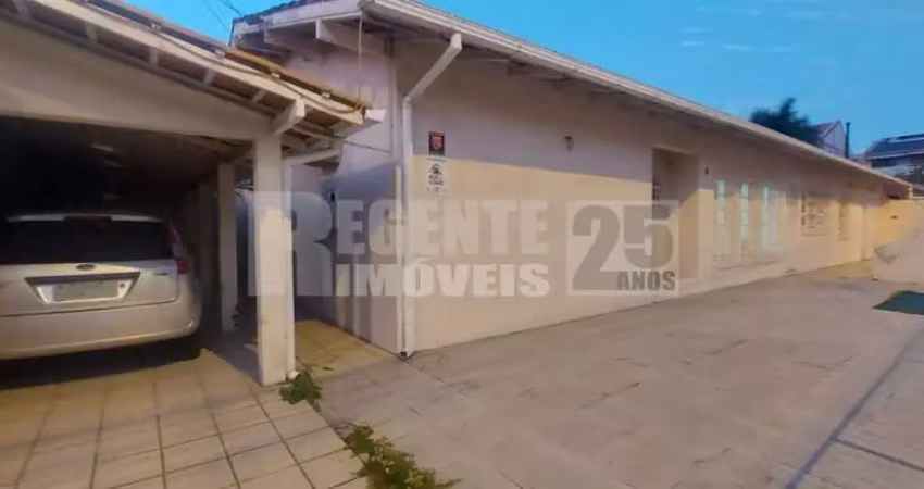 Apartamento à venda no bairro Trindade em Florianópolis