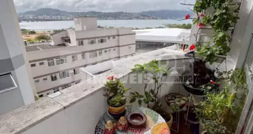 Apartamento à venda no bairro Capoeiras em Florianópolis