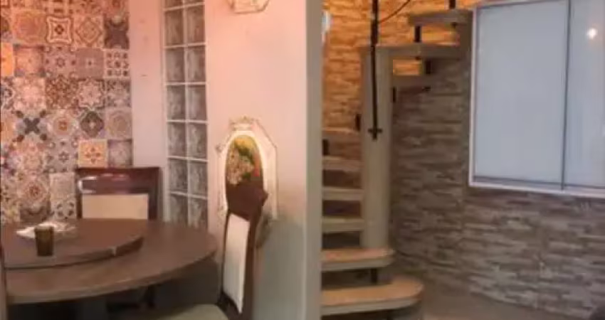 Casa com 3 ambientes separados bairro pantanal-florianópolis.
