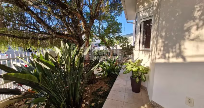 Casa com 4 quartos à venda na Avenida Deputado Protógenes Vieira, 66, Santa Mônica, Florianópolis