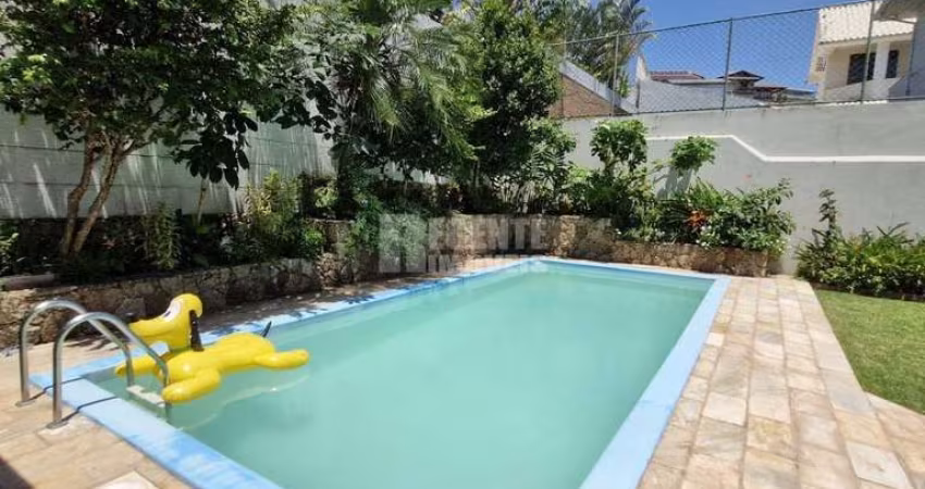 Casa à venda no bairro Itaguaçu em Florianópolis