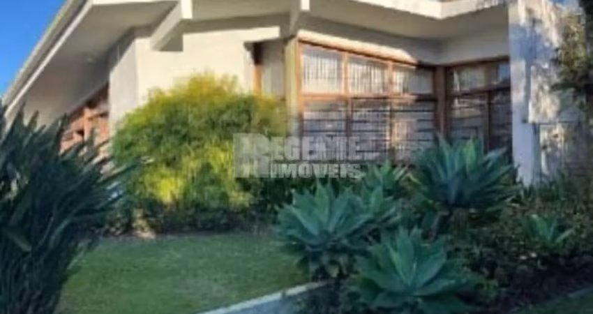 Casa 3 dormitórios sendo 1 suite no bairro córrego grande florianópolis