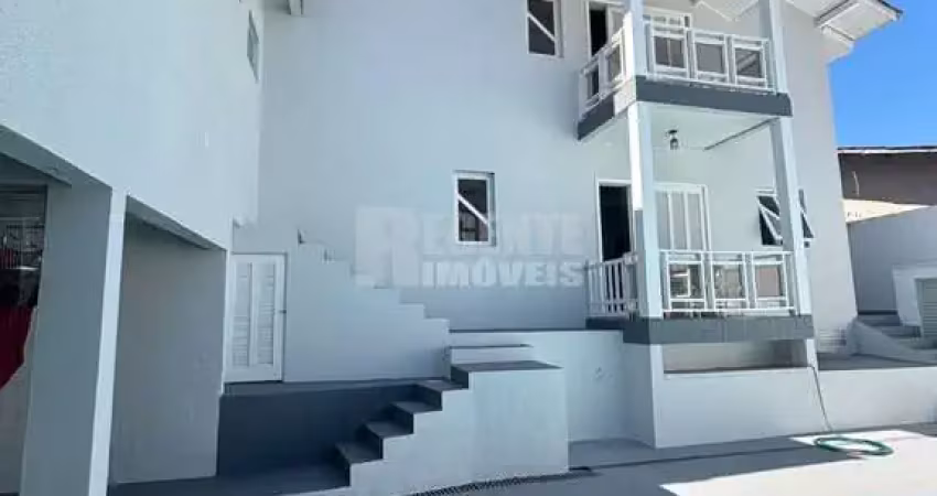 Casa com 5 suites e 5 vagas - bairro agronômica - florianópolis