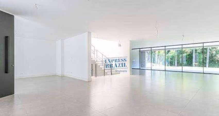 Casa com 4 suítes, jardim privativo, 838m² à Venda - Agende sua visita!!