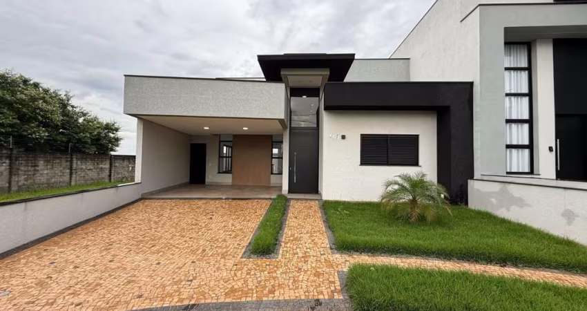 Casa de luxo em condomínio no Residencial Jardim do Jatobá, Hortolândia-SP: 3 quartos, 1 suíte, 153,00m² - À venda!