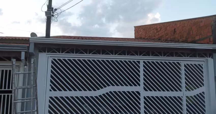 Imperdível: Casa à venda em Sumaré-SP, Jardim Macarenko, 2 quartos, 2 salas, 2 banheiros, 2 vagas, 169m². Venha conferir!