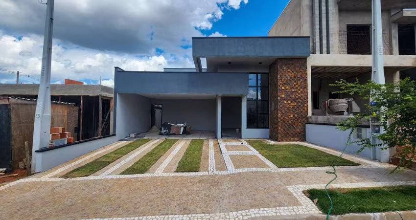 Imperdível: Casa em condomínio à venda em Hortolândia-SP, 3 quartos, 1 suíte, 2 salas, 3 banheiros, 4 vagas, 180m²
