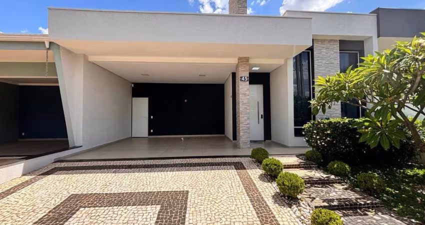 Casa de alto padrão em condomínio no Parque Olivio Franceschini, Hortolândia-SP: 3 quartos, 1 suíte, 2 salas, 2 banheiros, 4 vagas, 173m²