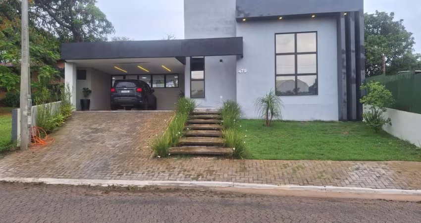 Casa em Condomínio à Venda em Sumaré-SP, bairro Estância Árvore da Vida: 3 quartos, 1 suíte, 3 salas, 3 banheiros, 4 vagas, 160m². Pegamos Veiculos