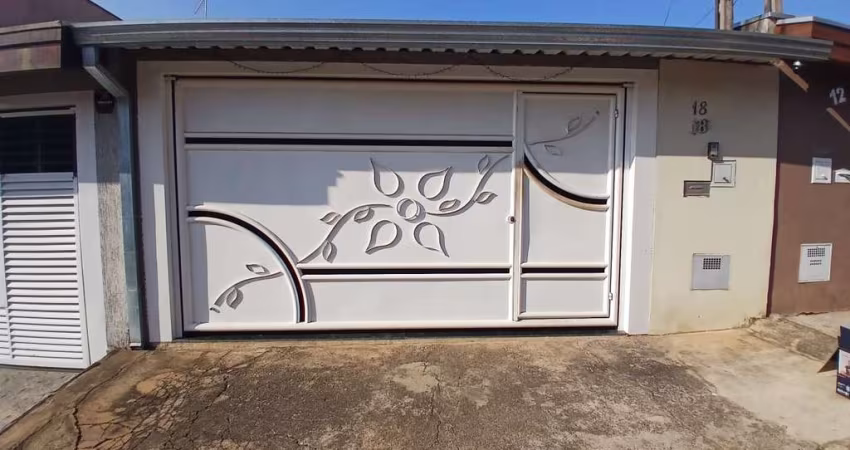 Imperdível! Casa à venda em Americana-SP, no Parque Nova Carioba, com 2 quartos, 1 suíte, 1 sala, 2 vagas de garagem e 113m².
