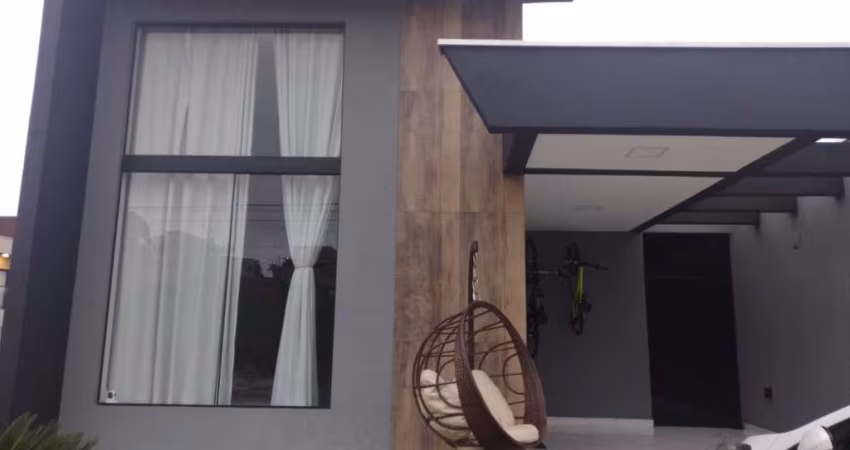 Casa em Condomínio de Alto Padrão em Cotia-SP - 3 Quartos, 1 Suíte, 2 Salas, 3 Banheiros, 3 Vagas de Garagem - Imperdível!
