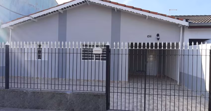Casa Térrea 137m2 3 Dorms 1 Suíte, Banheiro, Cozinha, Sala Jantar/TV, Lavanderia, Quintal, 1 Vaga Coberta, 2 Descoberta, Área Gourmet
