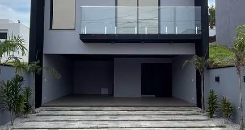 Casa Duplex 150m2 3 Dorms 1 Suíte c/Closet, Linda sala de estar, Cozinha inteiramente planejada com churrasqueira e exaustor, Banheiro social  luz nat