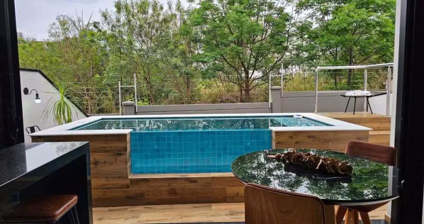 Casa duplex 201m2 3 suítes 1 master c/closet, lavabo, escritório, ampla área social toda integrada, área de serviço, varanda gourmet e 4 vagas de gara