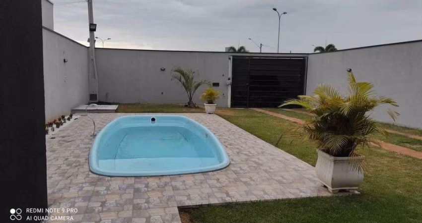 Imperdível! Casa à venda em Nova Odessa-SP, Jardim Monte das Oliveiras: 2 quartos, 2 salas, 2 banheiros, 5 vagas de garagem, 90,00m².