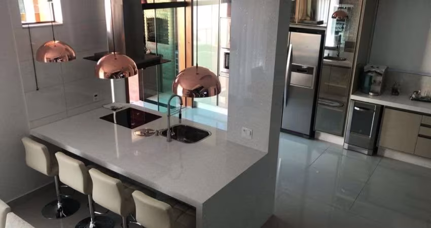 Casa Duplex 270m2 4 Suítes 1 Master, Lavabo, Cozinha Americana, Banheiro Área Serviço, Despensa, Piscina, Espaço Gourmet, Sala 2 Ambientes, Lavanderia