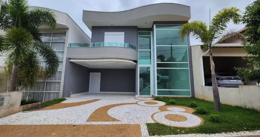 Casa duplex 259m2 4 suítes, sacada, salas, cozinha, lavabo, banheiro área de lazer, piscina c/hidro, área gourmet, 4 vagas 2 cobertas e 2 descobertas