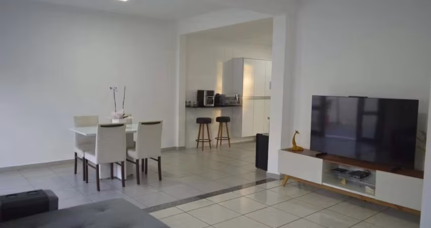 Casa Térrea 287m2 4 Dorms 1 Suíte,Sala,Cozinha,Banheiros,4 Vagas,Ar Cond,Armarios Embutidos,Cooktop,Lavanderia,Despensa,Portão Eletronico,Cameras Seg.