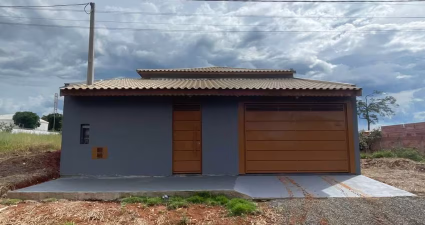 Casa Térrea 220m2 2 Dorms,Cozinha Americana,Banheiro,2 Vagas Cobertas,Quintal,Varanda,Área Gourmet,Cameras de Segurança,Concertina,Portão semi-eletron
