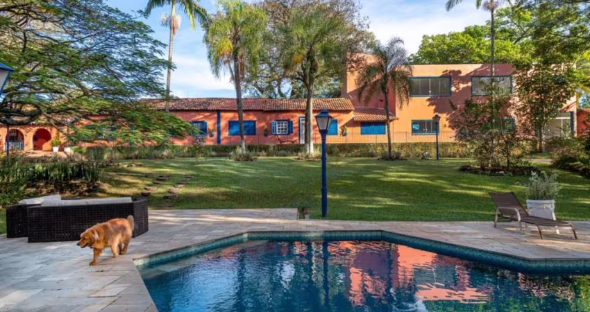 Chácara 59.000m2 no Condomínio Tiê Campinas, Rico em Água com 3 Lagos, Casa Sede, Duas Casas De Hospoedes, Piscina, 2000m2 em Área Construída