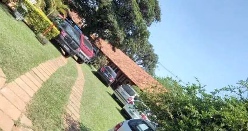 Chácara de luxo em condomínio: venda ou locação em Nova Odessa-SP, bairro Chácaras Recanto Solar. 7 quartos, 2 suítes, 2 salas, 7 banheiros, 10 vagas de garagem, 1.100 m².