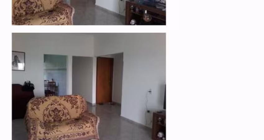 Casa 145m2, 3 Dormitórios, 1 Suíte, Sala 2 Ambientes, 4 Vagas de Garagem, Terreno de 360m2, Ótima Localização