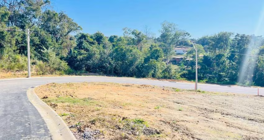 Montana Residence Lotes a Partir de 250m2 Ótima Localização,Lazer Completo,Piscina,Quadra,Área Gourmet c/Churrasqueira,Portaria 24hs
