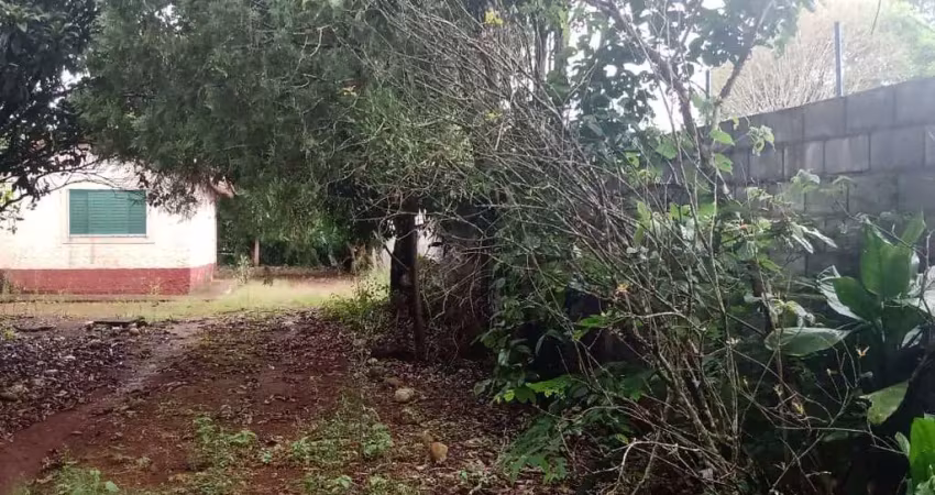 Chácara 1,1/2 Alqueire 36000m2 Casa Simples,100mts do Asfalto,37 Km de Itapetininga,Localização Nobre