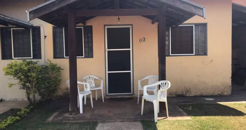 Casa em condomínio à venda em Sumaré-SP, 2 quartos, 1 suíte, 2 salas, 2 banheiros, 1 vaga de garagem, 62m². Venha conhecer!