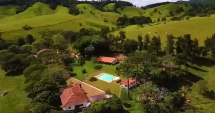 Excelente fazenda na pecuária a venda na região de são josé dos campos-sp ??   - área total 2.583 hectares ou 1.067 alqueires   - 1.985 hectares ou