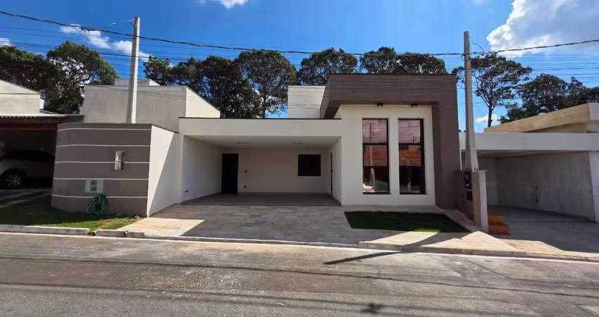 Oportunidade única! Casa em condomínio com 3 quartos e 2 vagas de garagem no Jardim Santa Clara do Lago II, Hortolândia-SP.