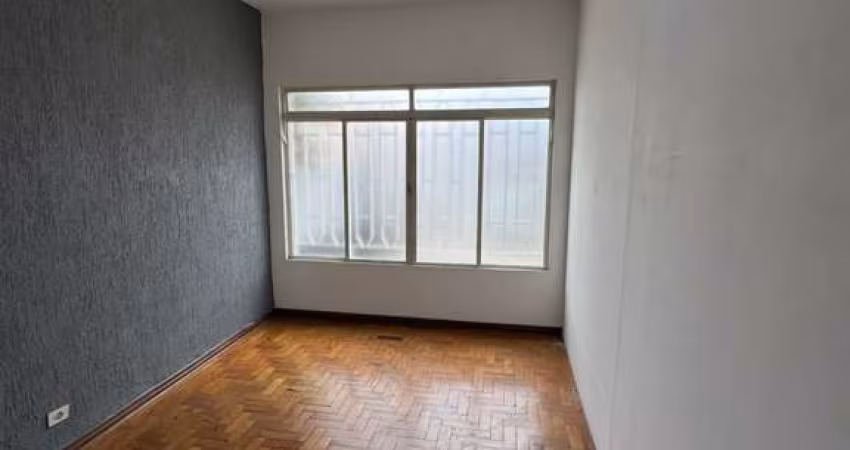 Casa Comercial à Venda ou Locação em Jacareí-SP, Parque Brasil: 3 Quartos, 2 Salas, 2 Banheiros, 3 Vagas, 140m²!