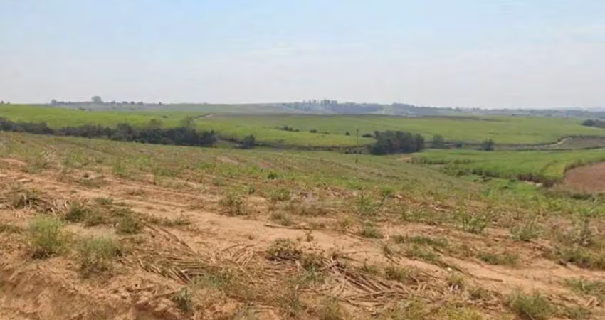 *excelente fazenda em cana a venda -  localizada na região de porto feliz - sp*  ??   - área total: 160 alqueires   - em cana: 130 alqueires   - usina: raízen - rafard   - contrato: 2030  - toneladas: