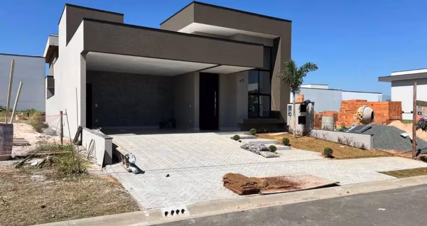 Casa de alto padrão em condomínio no bairro monterrey em monte mor-sp: 3 quartos, 1 suíte, 2 salas, 2 banheiros, 4 vagas, 162m². venha conferir!