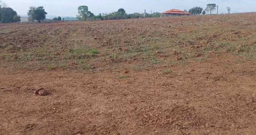 Linda propriedade à venda em tatuí-sp: 2 quartos, 1 sala, 1 banheiro e 1 vaga de garagem em 157.300,00 m² de área. venha conferir!