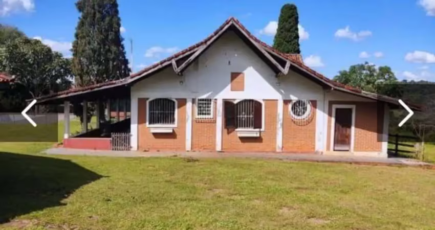 Fazenda em bofete 59 alqueires próximo a castelo branco casa sede 200 metros de construção  casa de caseiro toda formada em pasto galpão curral doc.ok toda tratoravel valor 6.000,000,00