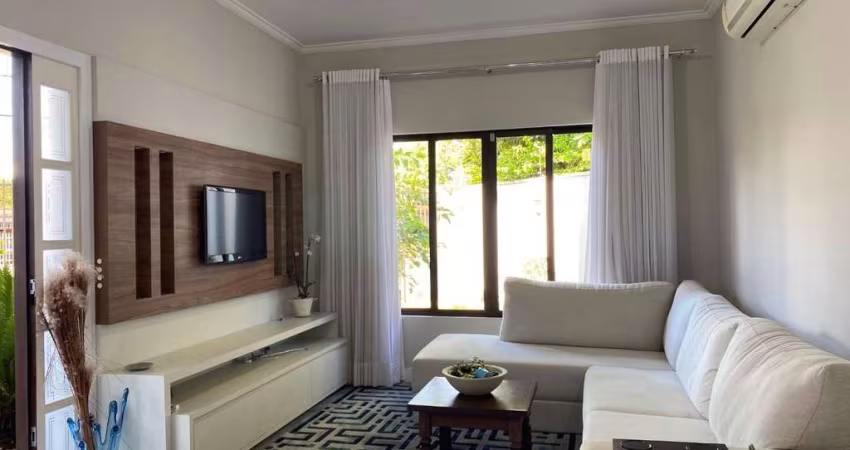 Casa para Venda em Joinville, Bucarein, 3 dormitórios, 3 suítes, 4 banheiros, 4 vagas