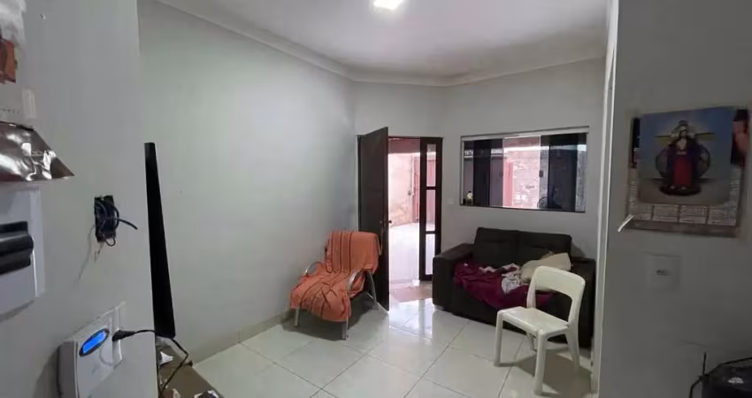 Casa com 2 quartos à venda no Afonso Queiroz, Patos de Minas 