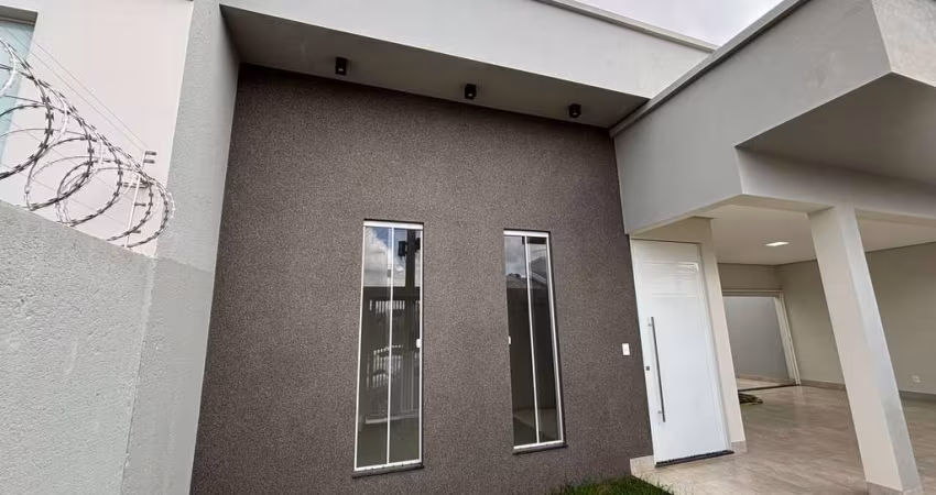 Casa de Alto Padrão à Venda em Patos de Minas - 205m² de Construção