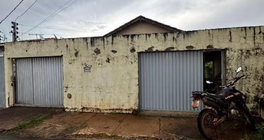 Oportunidade Imperdível: Terreno com Casa à Venda no Bairro Alvorada - Patos de Minas