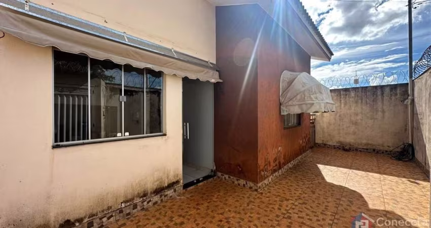 Casa à Venda no Jardim Panorâmico – 2 Quartos e 2 Vagas em Patos de Minas