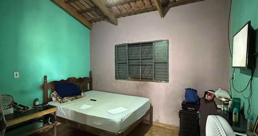 Casa com Quintal à Venda no Jardim Esperança – Sol Nascente, Patos de Minas por R$150 Mil