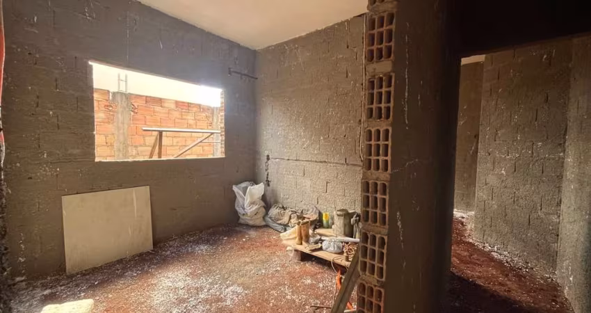 Casa em Afonso Queiroz, Patos de Minas/MG