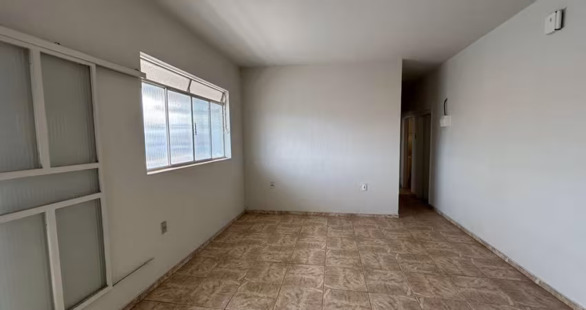 Apartamento Espaçoso no Centro de Patos de Minas - 3 Quartos, Suíte e 2 Banheiros